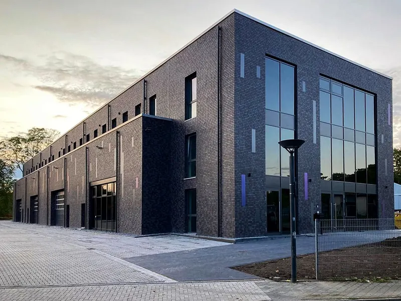 Gewerbehallen mit Büros in Hamm – Referenzprojekt der REBAS GmbH